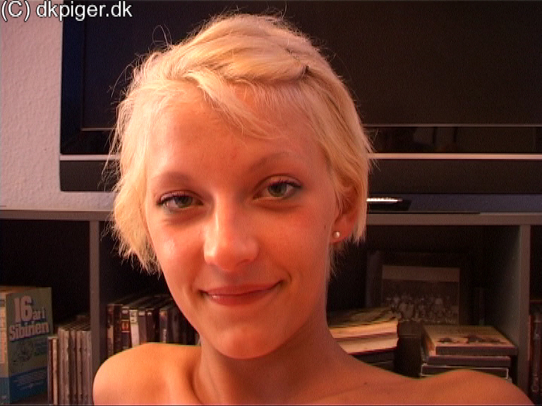 BLONDINER - Danske piger med lyst hår.